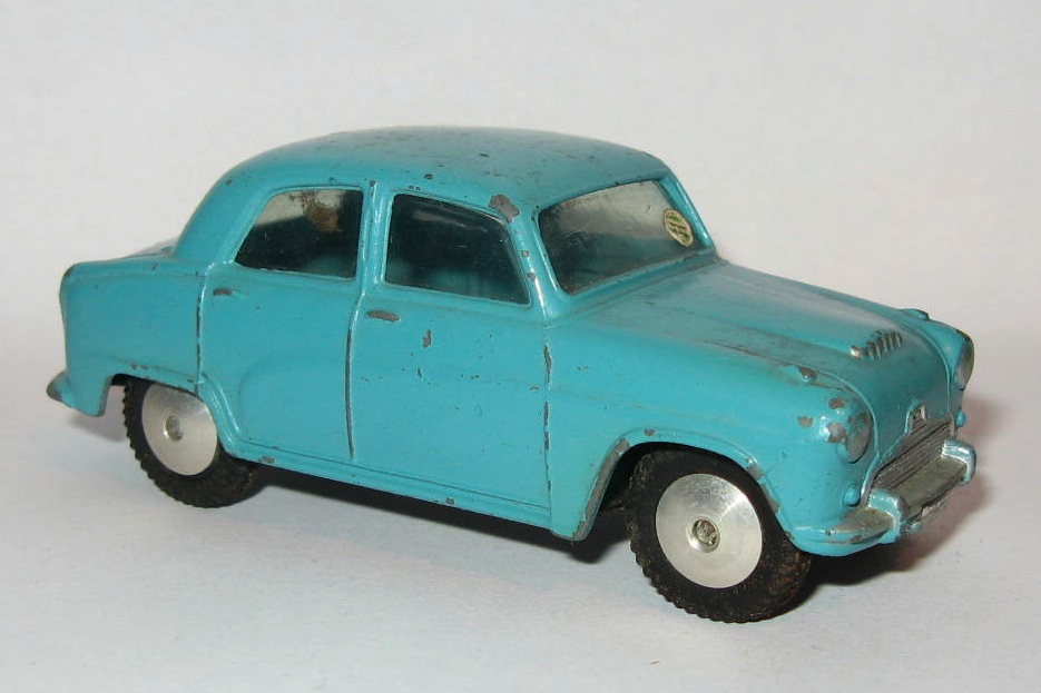 201 AUSTIN CAMBRIDGE.jpg